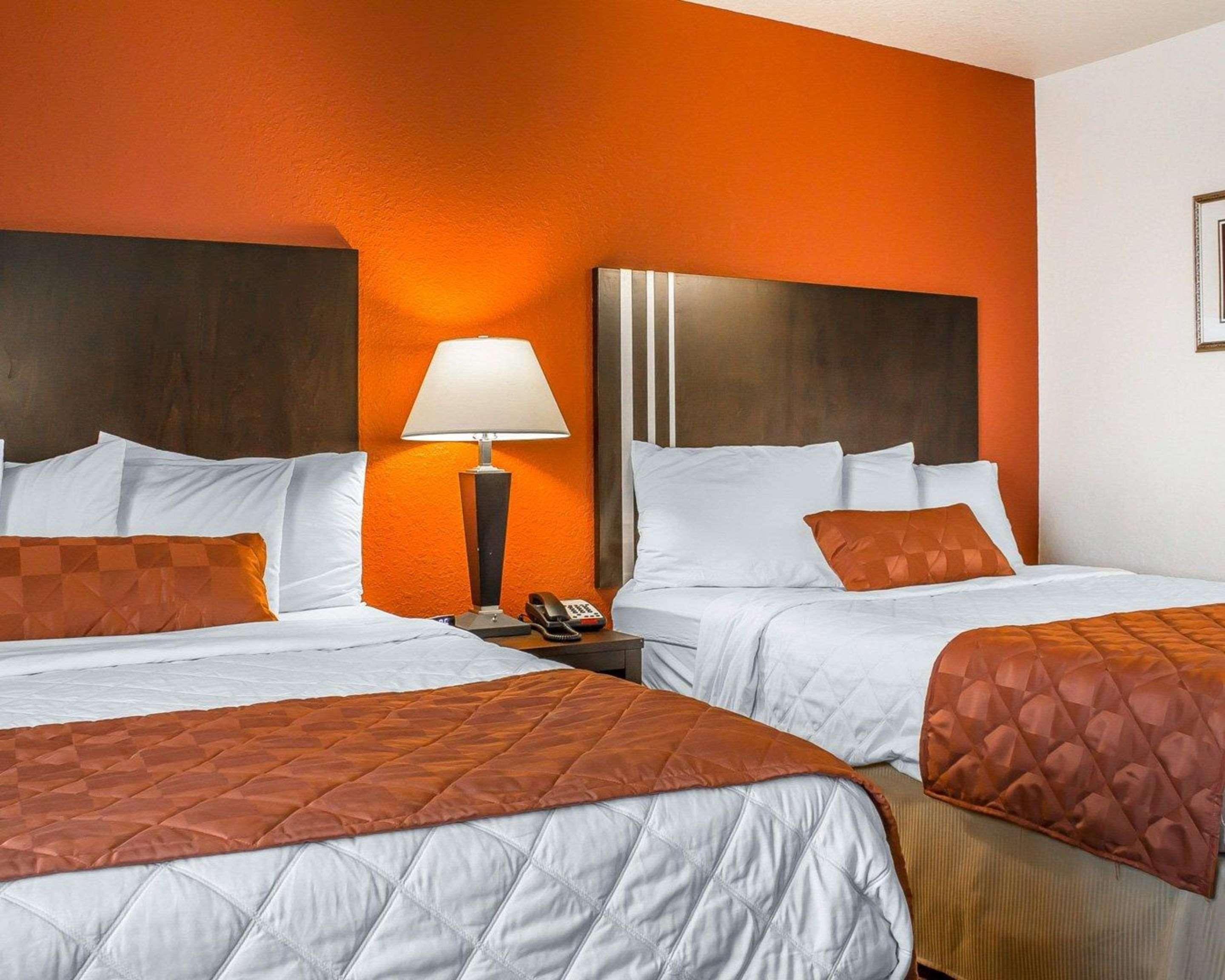 Rodeway Inn & Suites Near Okoboji Lake Milford Exteriér fotografie