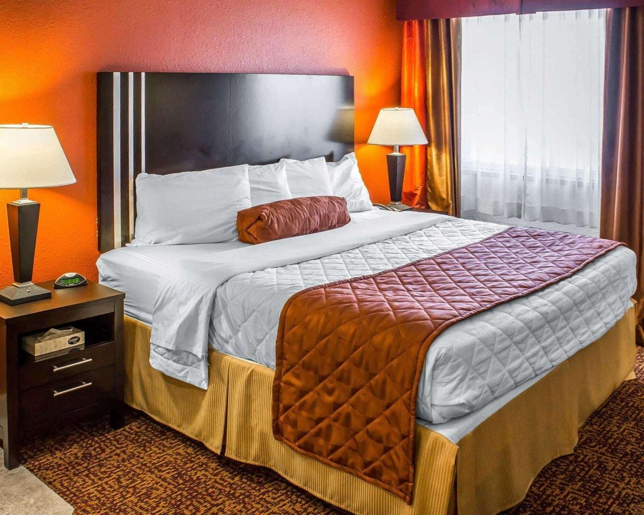 Rodeway Inn & Suites Near Okoboji Lake Milford Exteriér fotografie