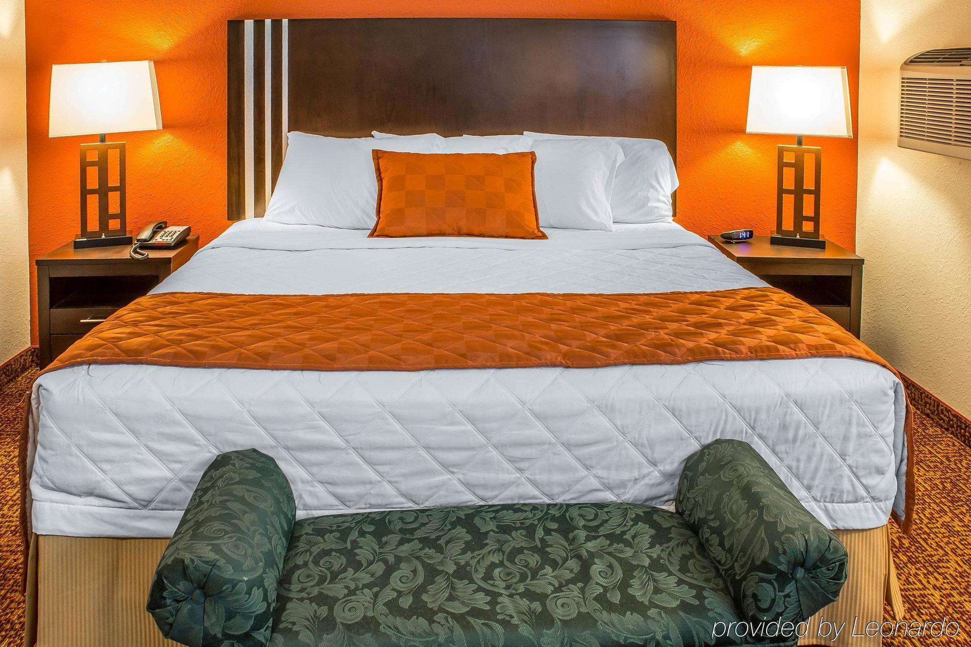Rodeway Inn & Suites Near Okoboji Lake Milford Exteriér fotografie
