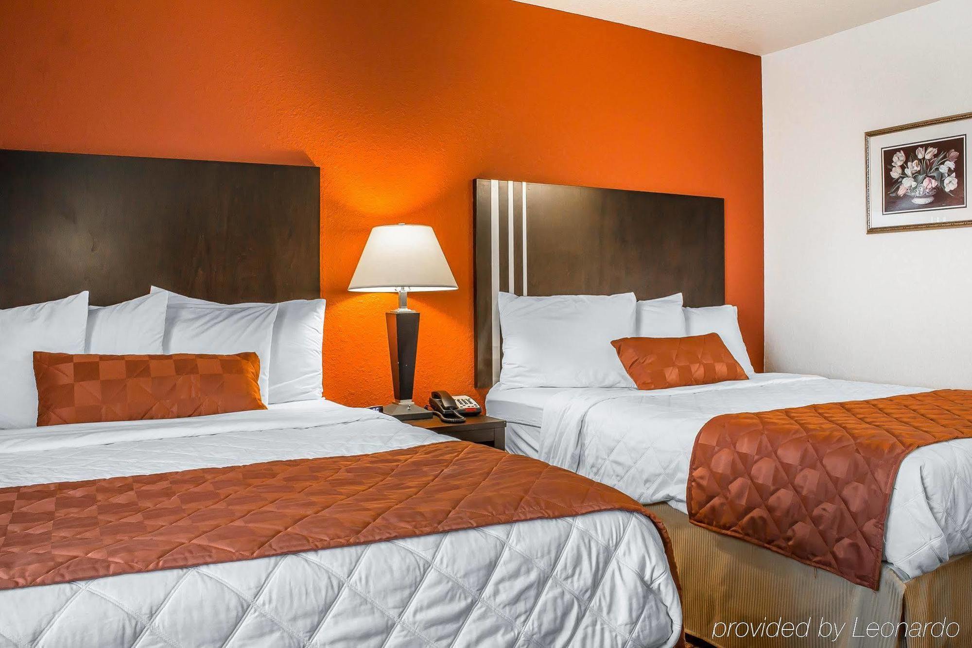 Rodeway Inn & Suites Near Okoboji Lake Milford Exteriér fotografie